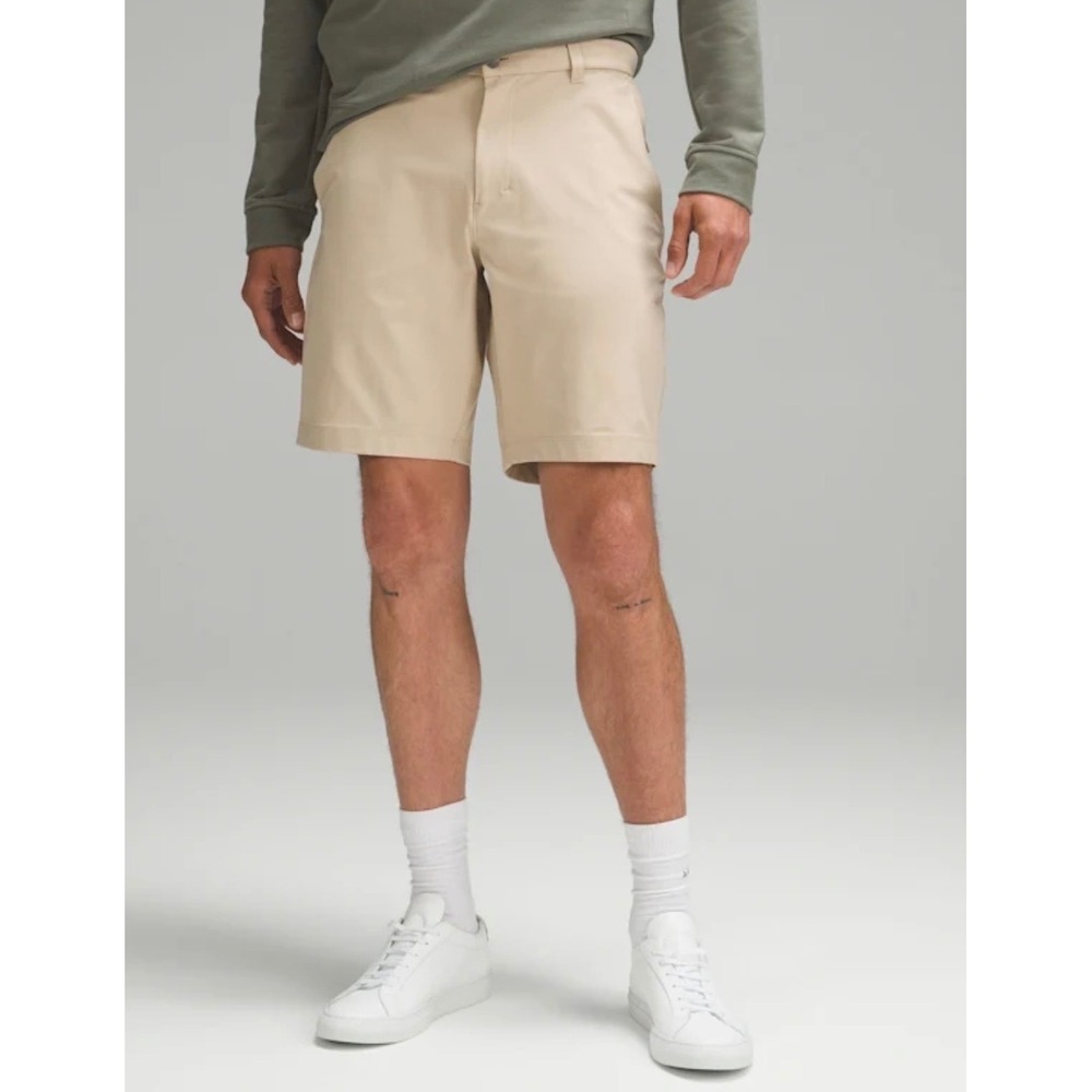 Lululemon Commission Shorts Mens 30 Tan Khaki Golf Chino Technical 10" Inseam